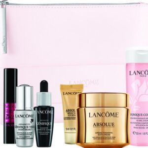 תיק יוקרתי עם מוצרים מוקטנים לנקום