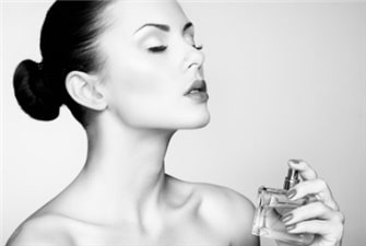 call-perfume-blog-about-smelling